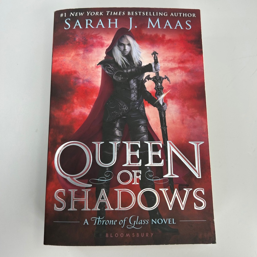 Queen of Shadows 3rd Print Paperback by Sarah J. Maas Throne of Glass